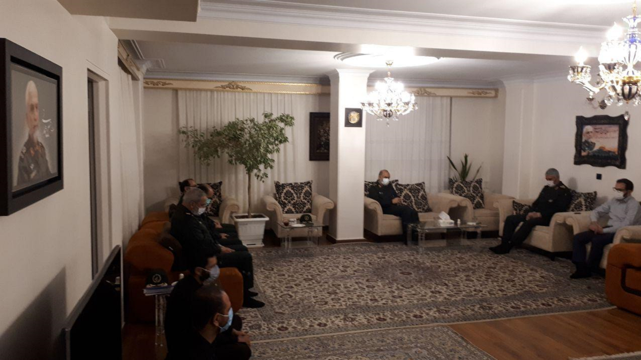 سرلشکر سلامی با خانواده شهید همدانی دیدار کرد
