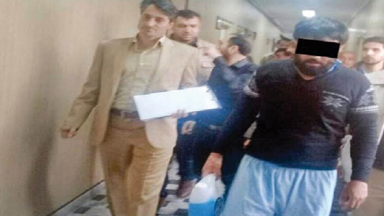 چوبه دار در انتظار جوانی که مدیران شرکت برق مشهد را به آتش کشید