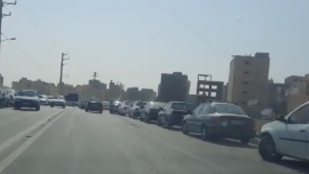 برپایی جمعه بازار با خط ویروس کرونا در قرچک + فیلم