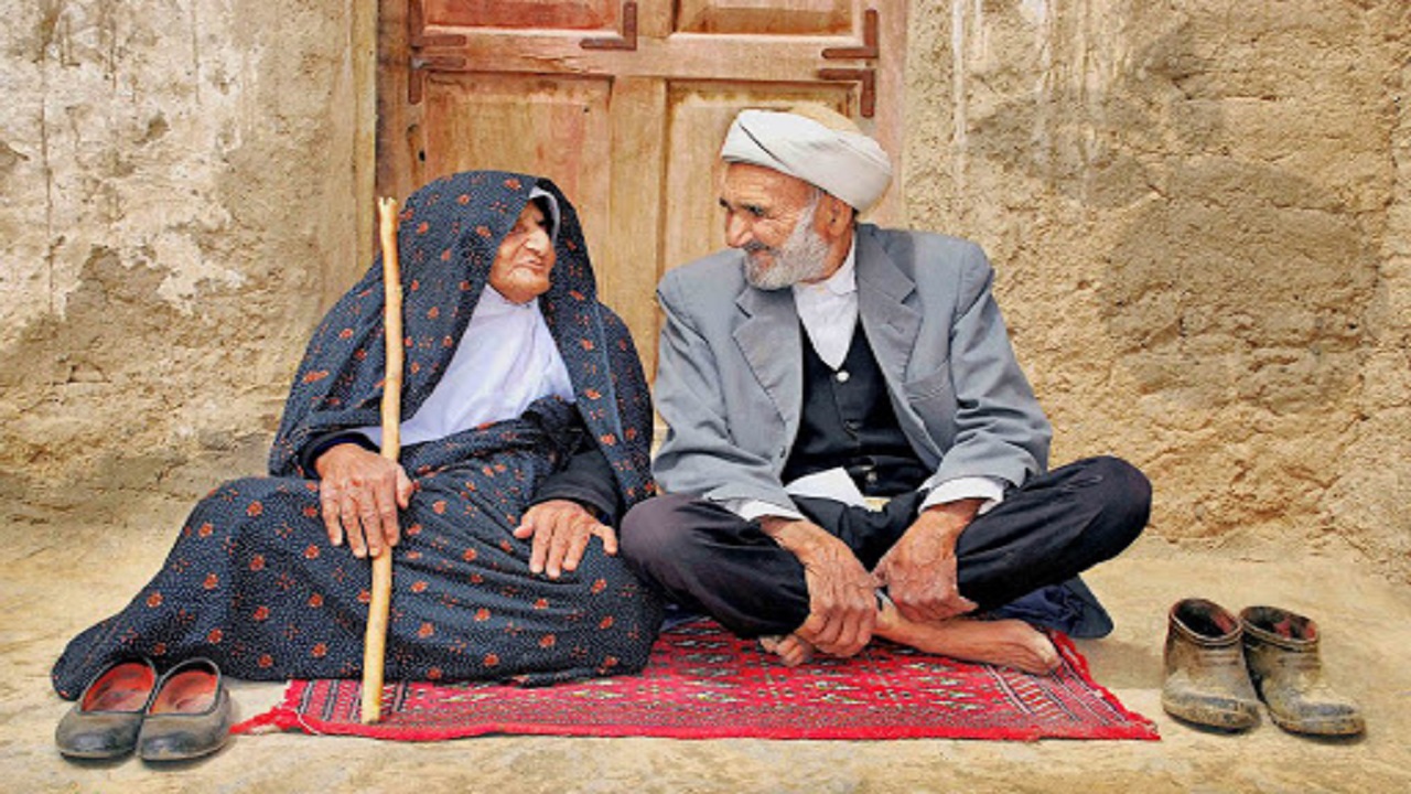 ۷۱ هزار سالمند خوزستانی زیر چتر کمیته امداد ایستاده اند