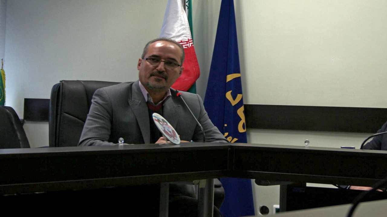 عرضه بیش از ۶۰ درصد مرغ تولیدی قم در چرخه تنظیم بازار