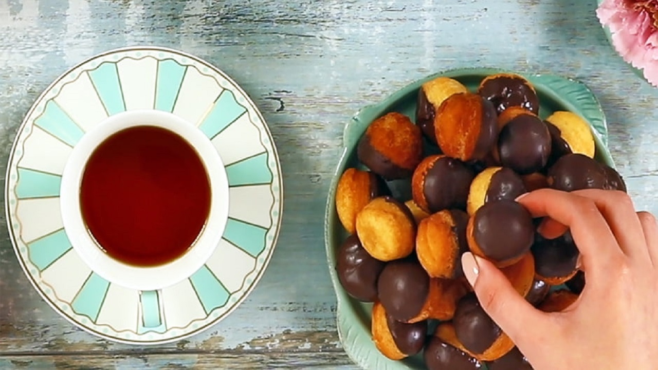 طرز تهیه شیرینی توپی پانابایتز با دسر پاناکوتا