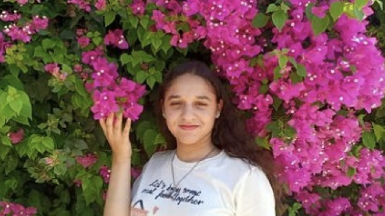 دختر ۱۳ ساله‌ای که بوی دستپختش فضای مجازی را پر کرده است