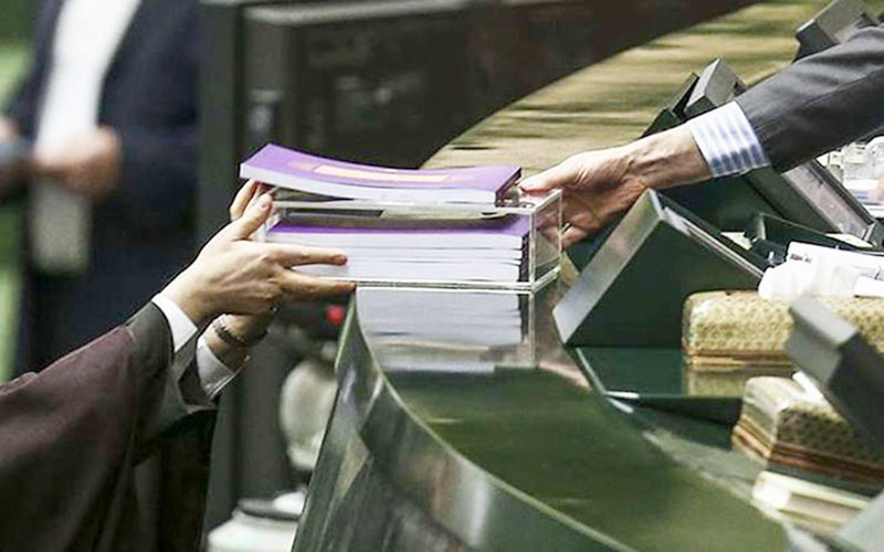 مجلس قبل از بررسی بودجه ۱۴۰۰ اصلاحات ساختاری را به دولت ابلاغ می&zwnj;کند