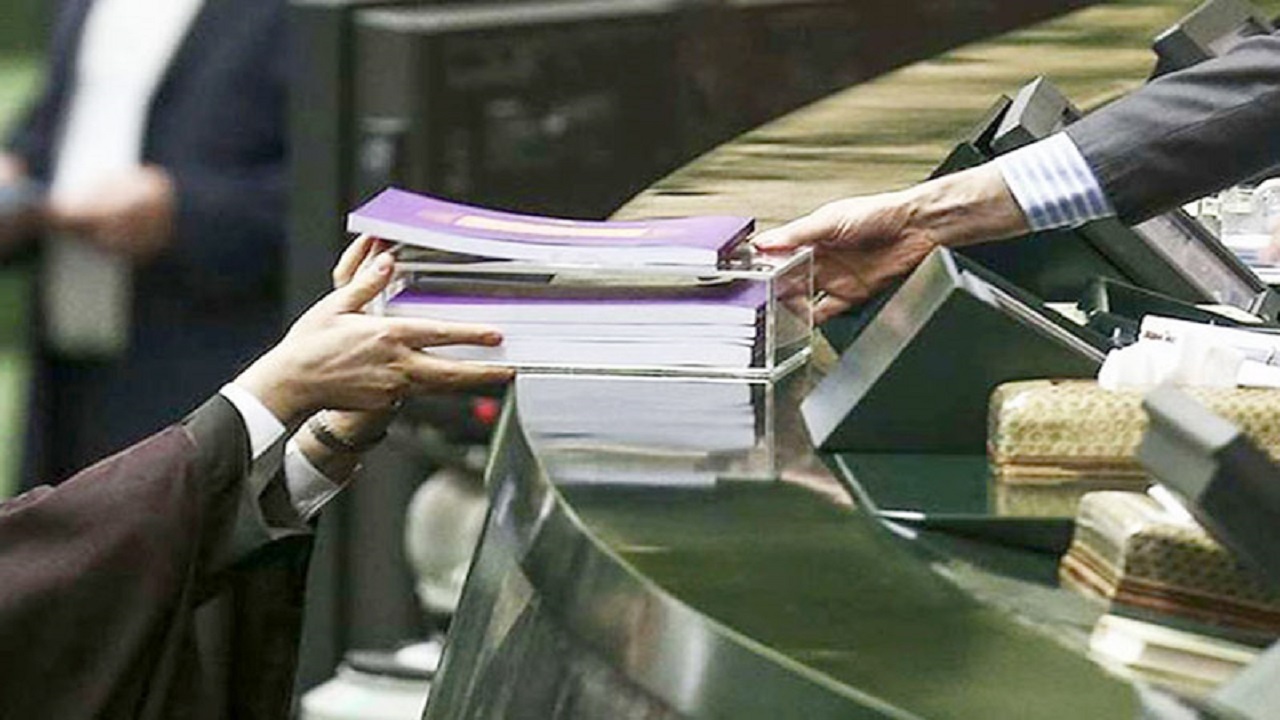 مجلس قبل از بررسی بودجه ۱۴۰۰ اصلاحات ساختاری را به دولت ابلاغ می‌کند
