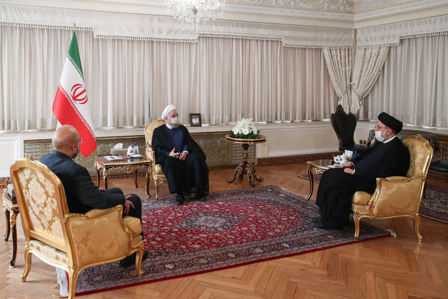 لغو جلسه سران قوا از سوی مسئول دفتر رئیس جمهور به مجلس اعلام شد