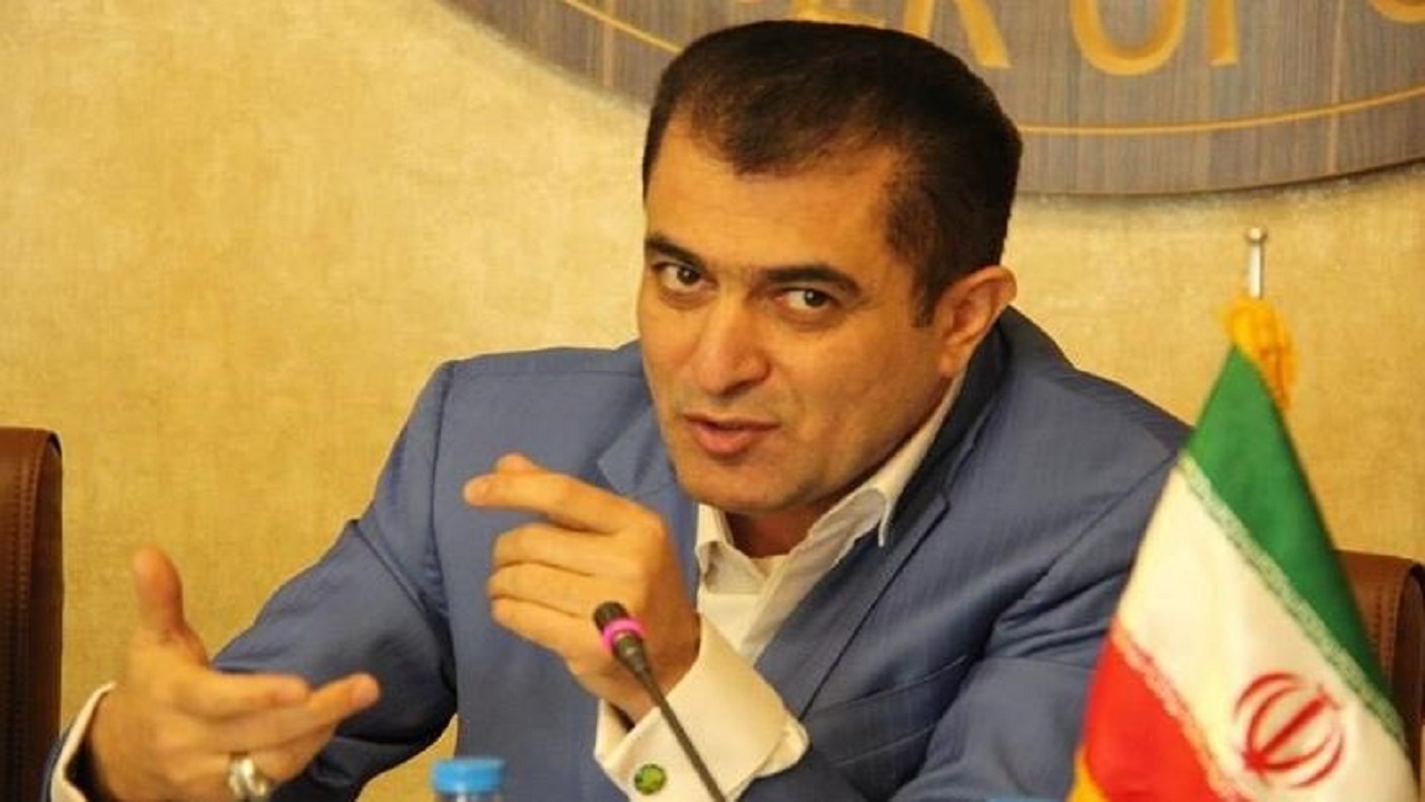 خلیل زاده پیگیر امور مجوز حرفه‌ای باشگاه استقلال