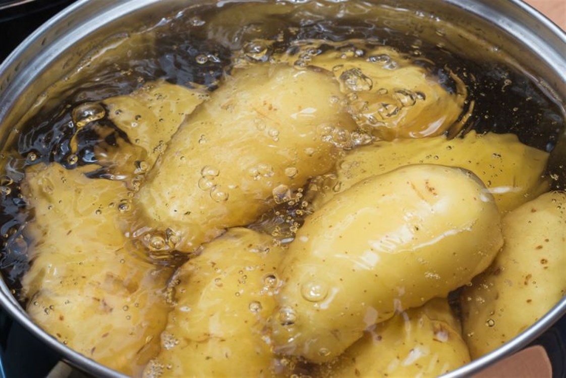 سیب زمینی آب پز