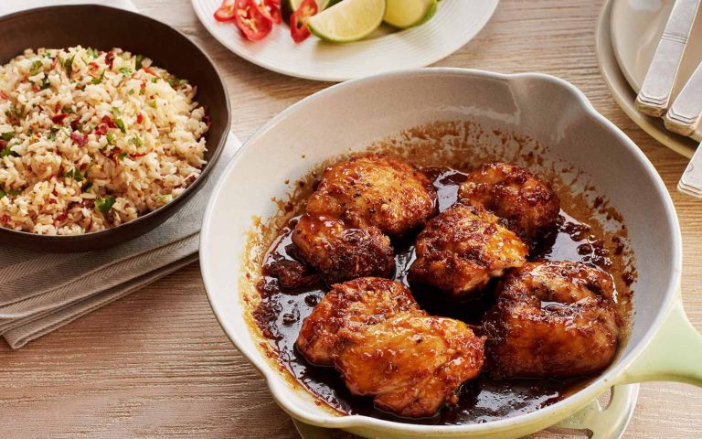 طرز تهیه ۲ غذای نیم ساعته خوشمزه با مرغ مزه&zwnj;دار شده