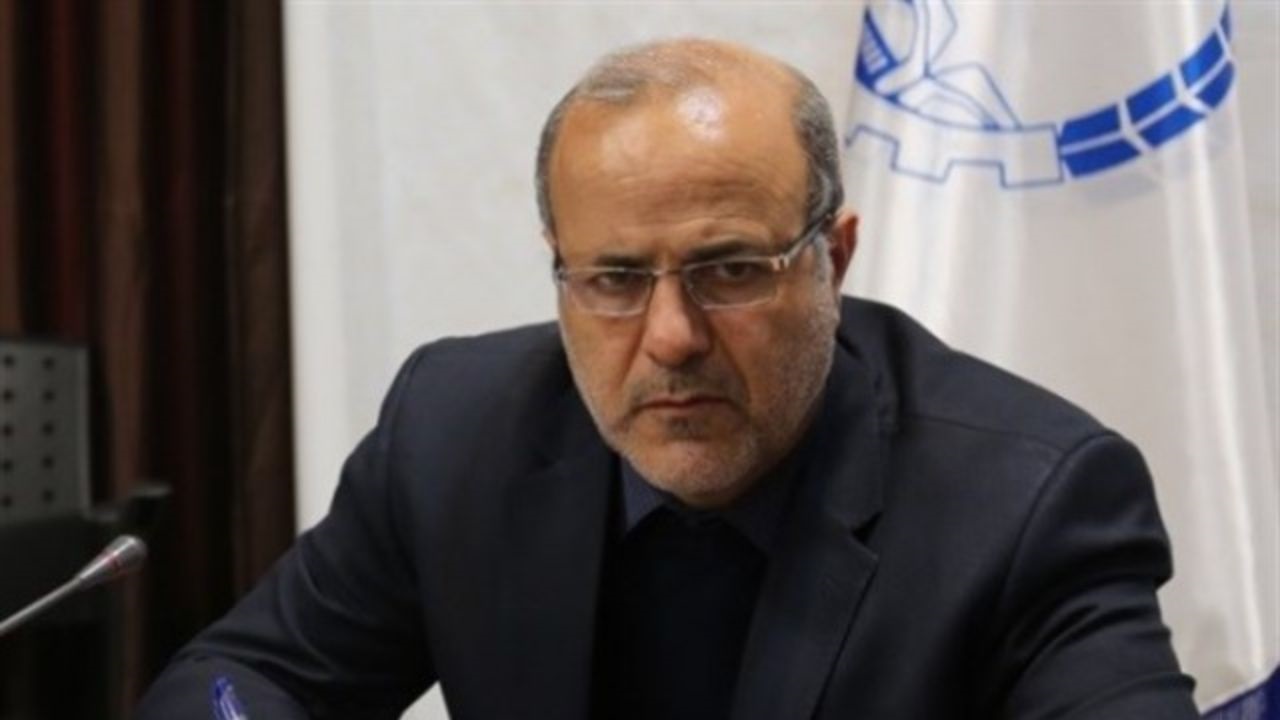 معلمان در تألیف کتب درسی، نقشی ندارند