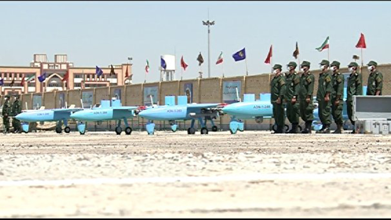 الحاق ۱۸۸ فروند پهپاد بومی و بالگرد به نیروی دریایی سپاه پاسداران