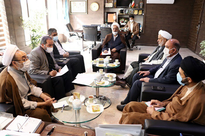 پاسخگویی به پرسش های مذهبی دانش آموزان کرمانی