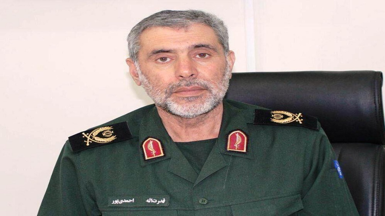 هشت سال دفاع مقدس گنجینه بزرگی از دلاوری‌ها و جانفشانی‌ها