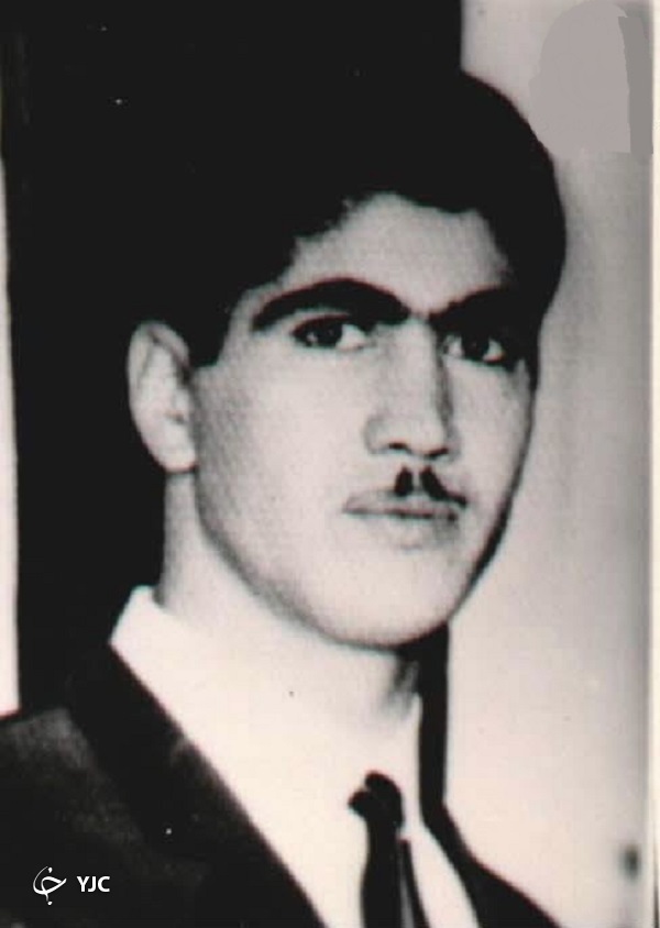 فرمانده اولین گروه پروازی ایران در دفاع مقدس که بود؟
