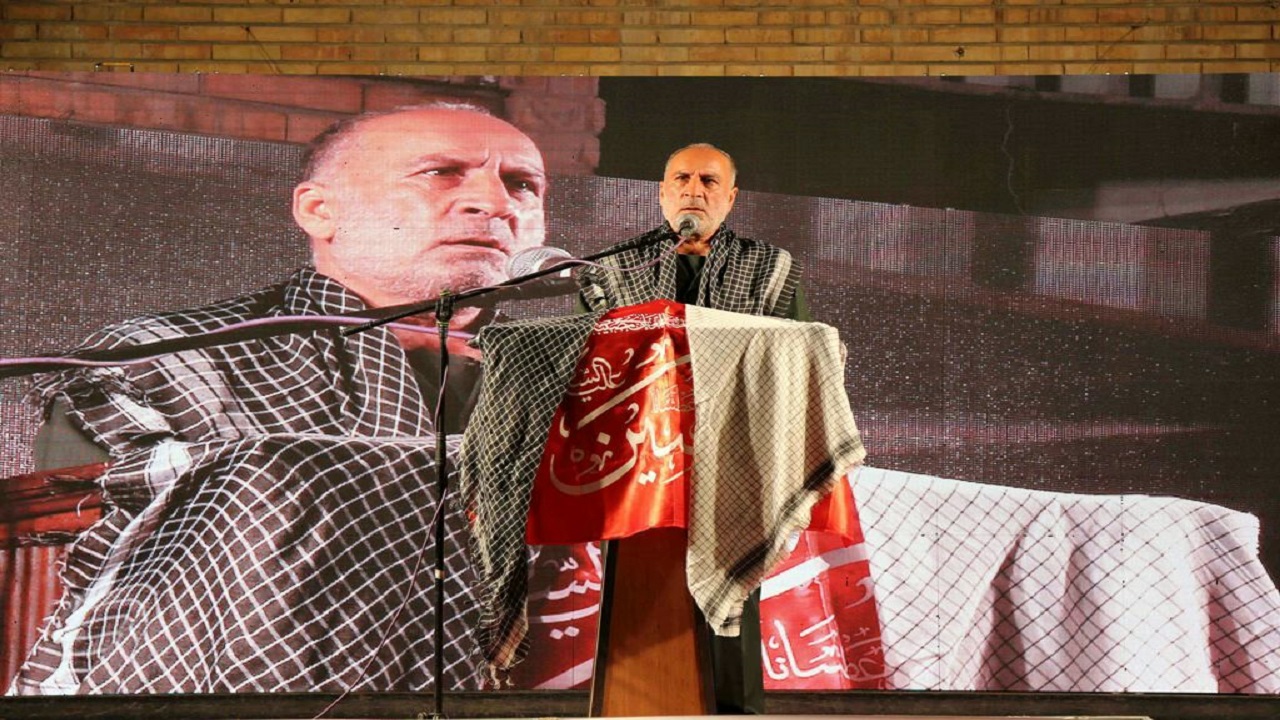امروز دفاع مقدس ما اسوه مستضعفان عالم است