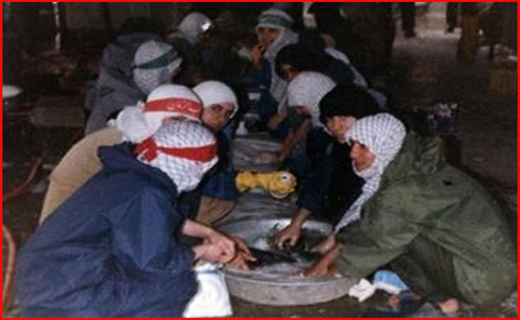 خاطرات بانوی رزمنده که ضدانقلاب می خواست سر از تنش جدا کند/ پشت تیربار می نشستم خاطرات بانوی رزمنده که ضدانقلاب می خواست سر از تنش جدا کند/ پشت تیربار می نشستم