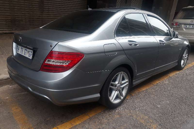 مقایسه مرسدس&zwnj;بنز E200 با مرسدس بنز C200 + مشخصات فنی