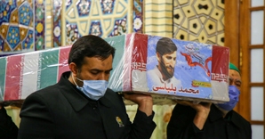 طواف پیکر شهدای خان طومان گرداگرد حرم رضوی