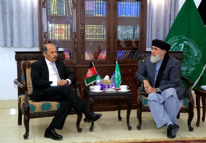 دیدار و گفتگوی سفیر پاکستان با گلبدین حکمتیار