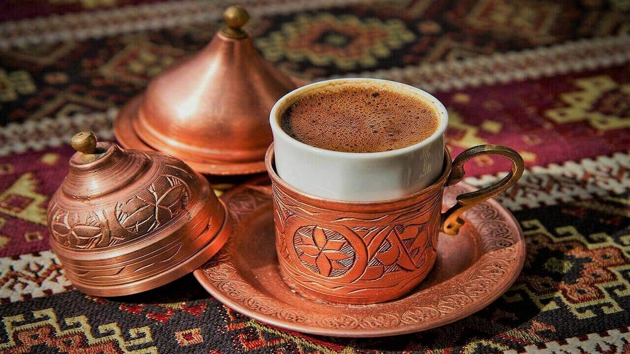 آموزش آشپزی؛ از اسنک پوتین و لقمه پیچ پنیری تا خورش خوشمزه با مرغ و انار + تصاویر