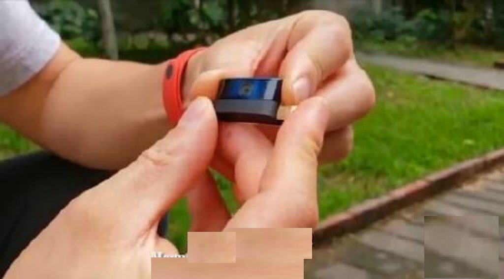گوشی با دوربین جداشونده
