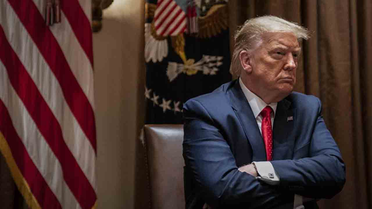پزشکی به نام «ترامپ»؛ وقتی رسانه‌های صهیونیستی رئیس جمهور آمریکا را به سخره می‌گیرند + فیلم
