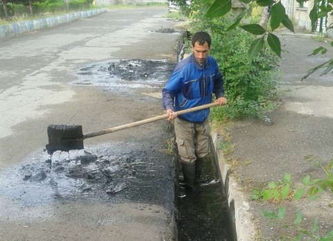 آغاز عملیات لایه روبی رودخانه‌های استان کرمان