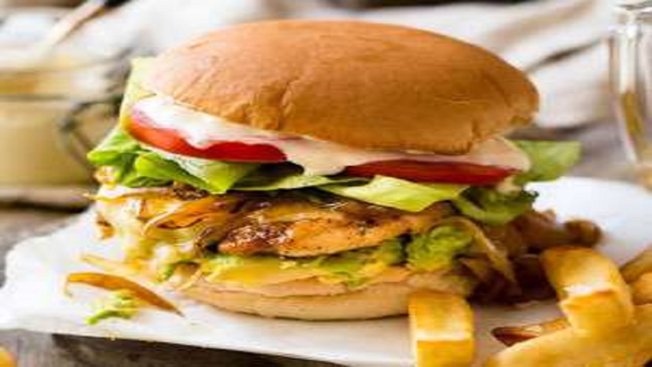 طرز تهیه چیکن برگر مکزیکی
