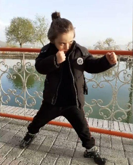 خردسال شگفت انگیز ملایری جزو استعدادهای برتر بوکس آسیا