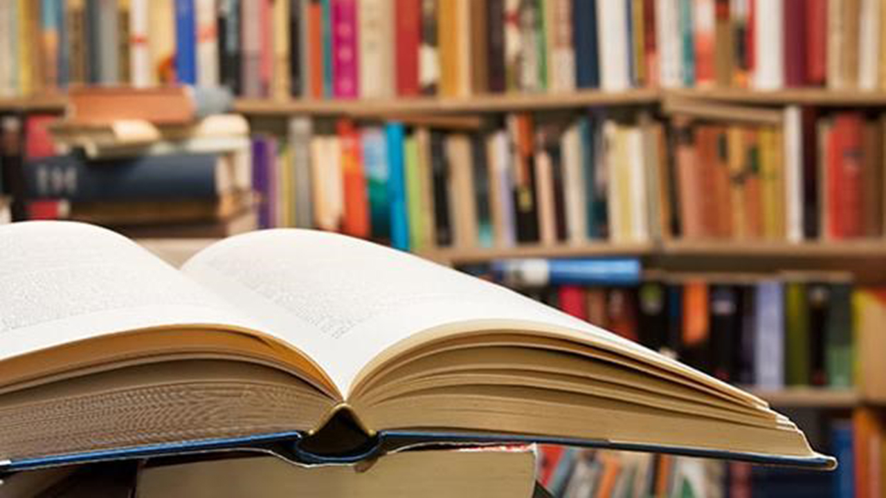 توقف خدمات حضوری در کتابخانه های عمومی فارس