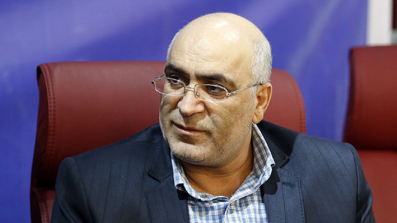 کل درآمد مالیاتی کشور نصف حقوق کارکنان دولت هم نمی&zwnj;شود