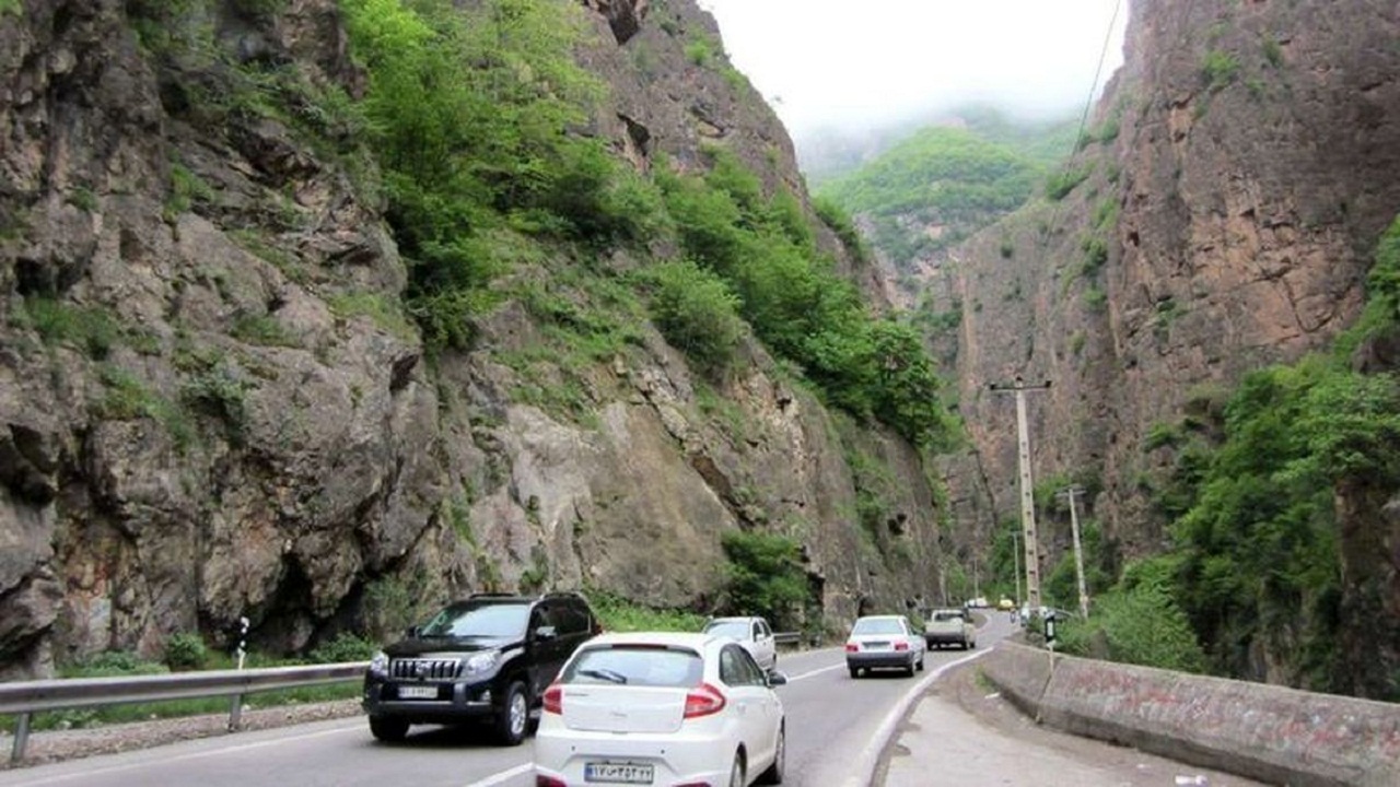 لغو فعالیت‌های عمرانی در جاده کرج-چالوس