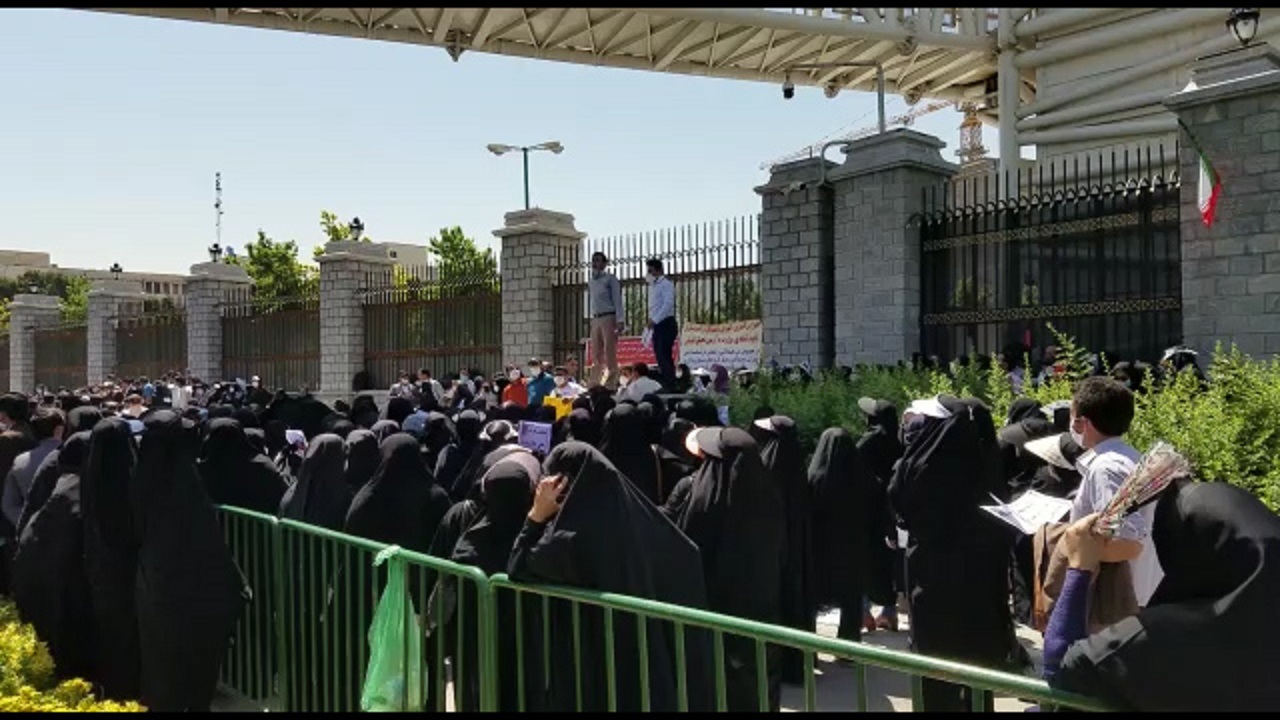 تیتر تیتر