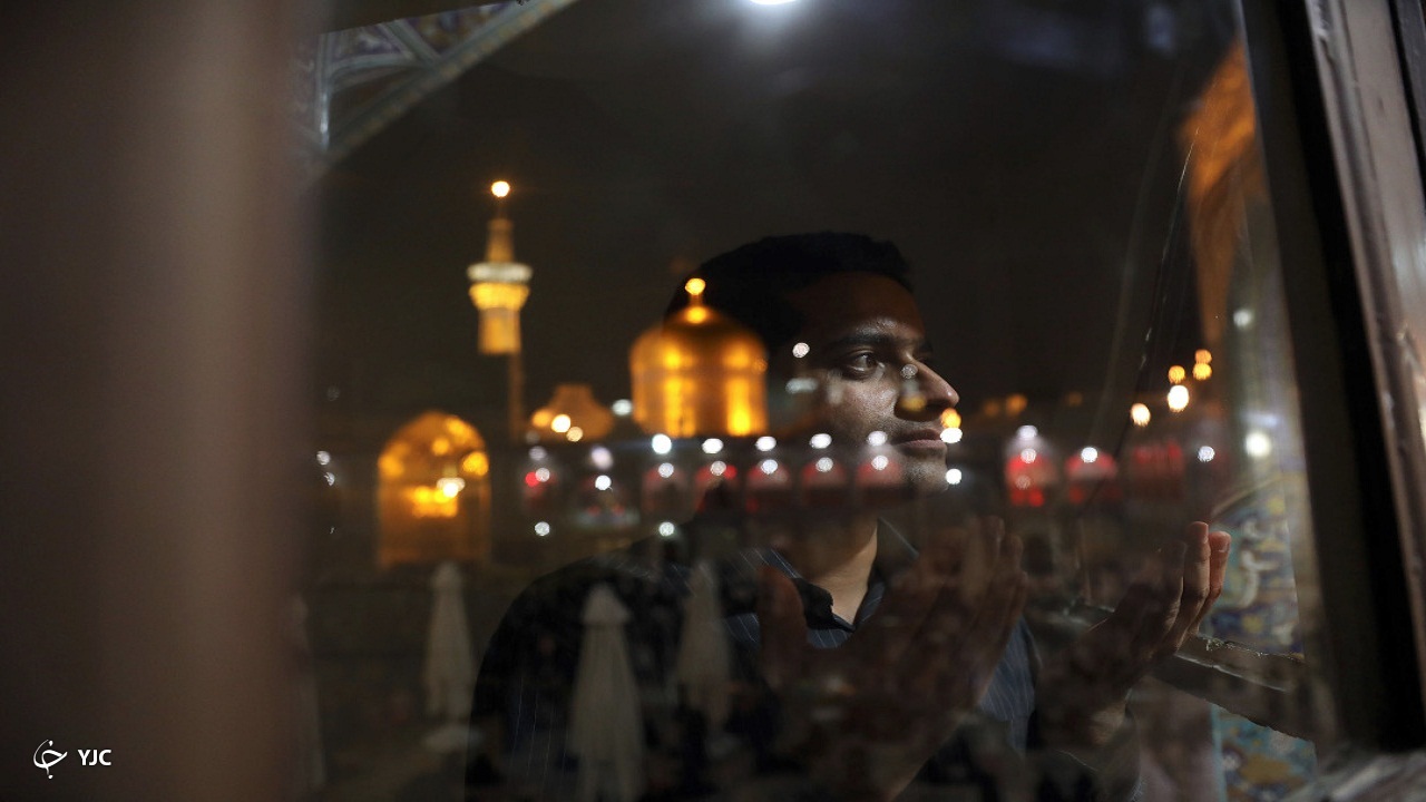 مشهد الرضا سیاه پوش عزای شاه خراسان است+تصاویر