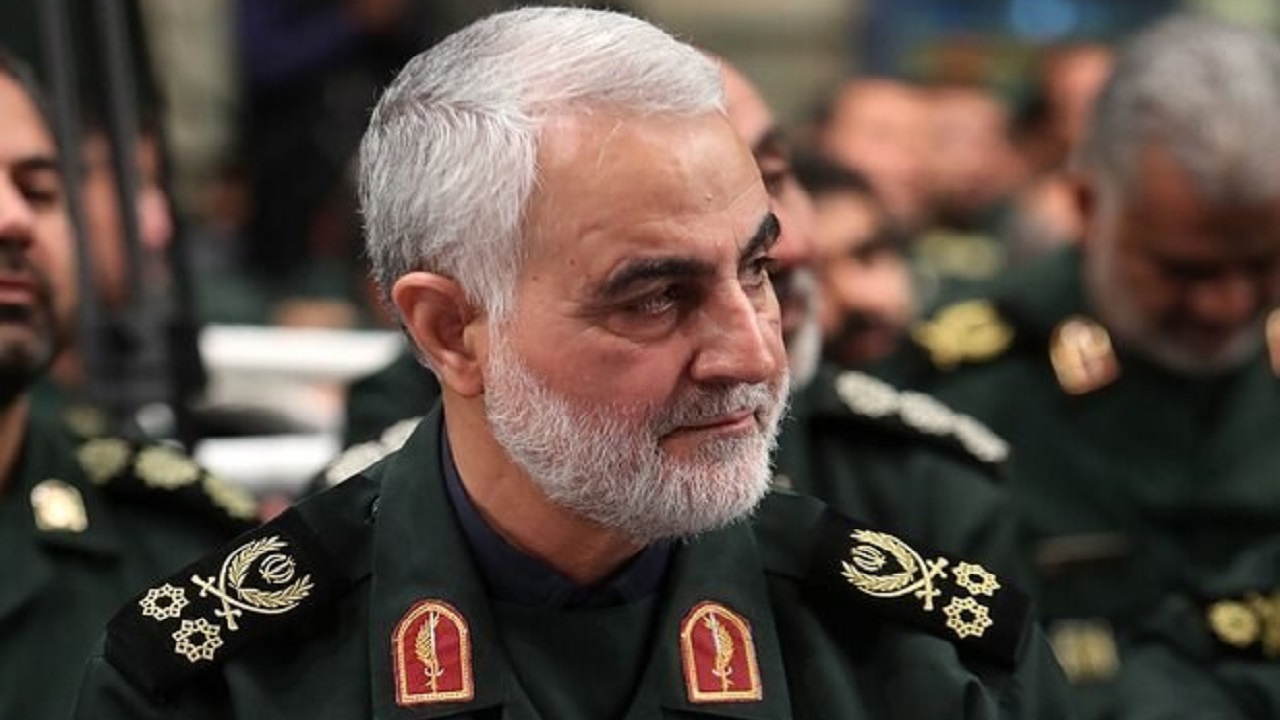 تصویر آخرین حضور حاج قاسم سلیمانی در حرم مطهر رضوی