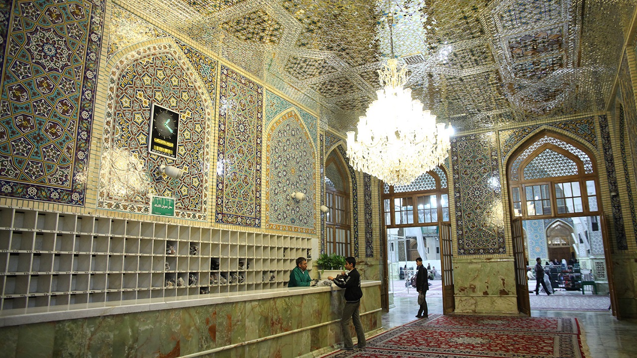 کفشداری در حرم