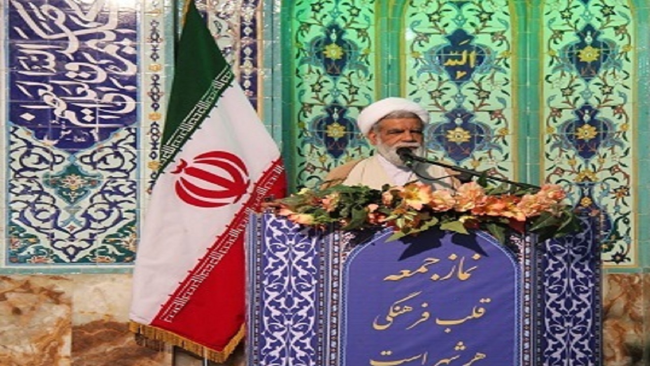 ۱۰۰۱ بسته حمایتی بین نیازمندان قنوات توزیع شد