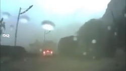 حادثه دردناک در مرکز خرید مسکو + فیلم