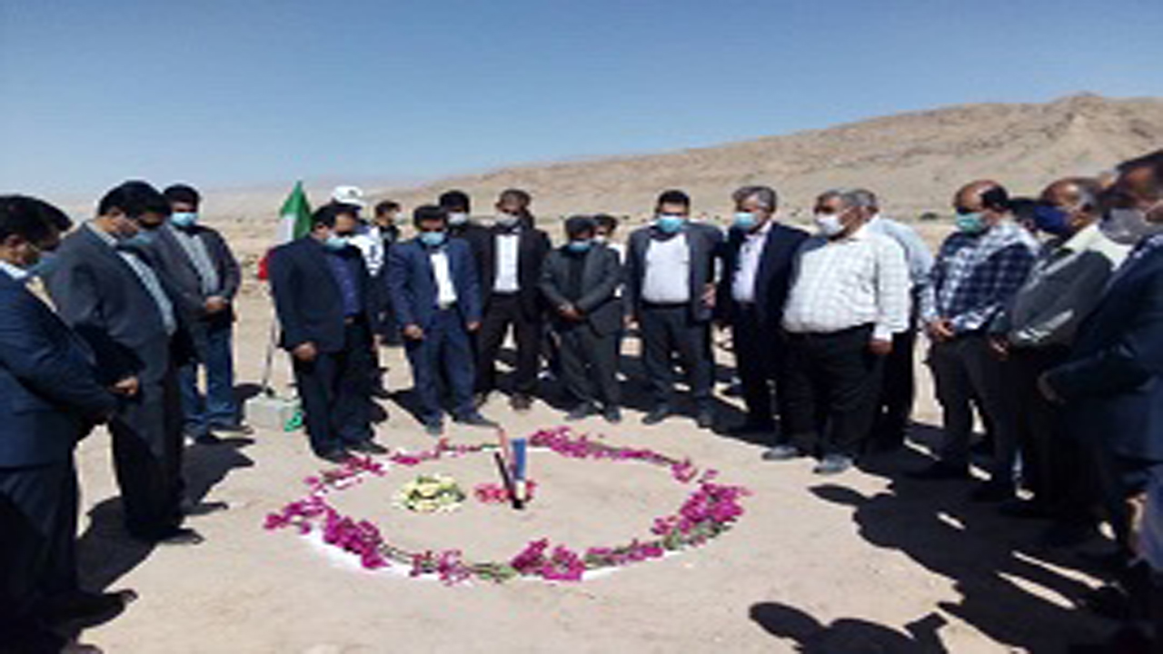 کلنگ زنی کارخانه پنبه پاک کنی در بنارویه