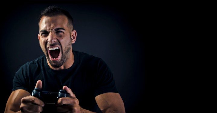 سونی ضبط صدای بازیکنان در PS5 را به دلیل گزارش آزار و اذیت فعال می&zwnj;کند