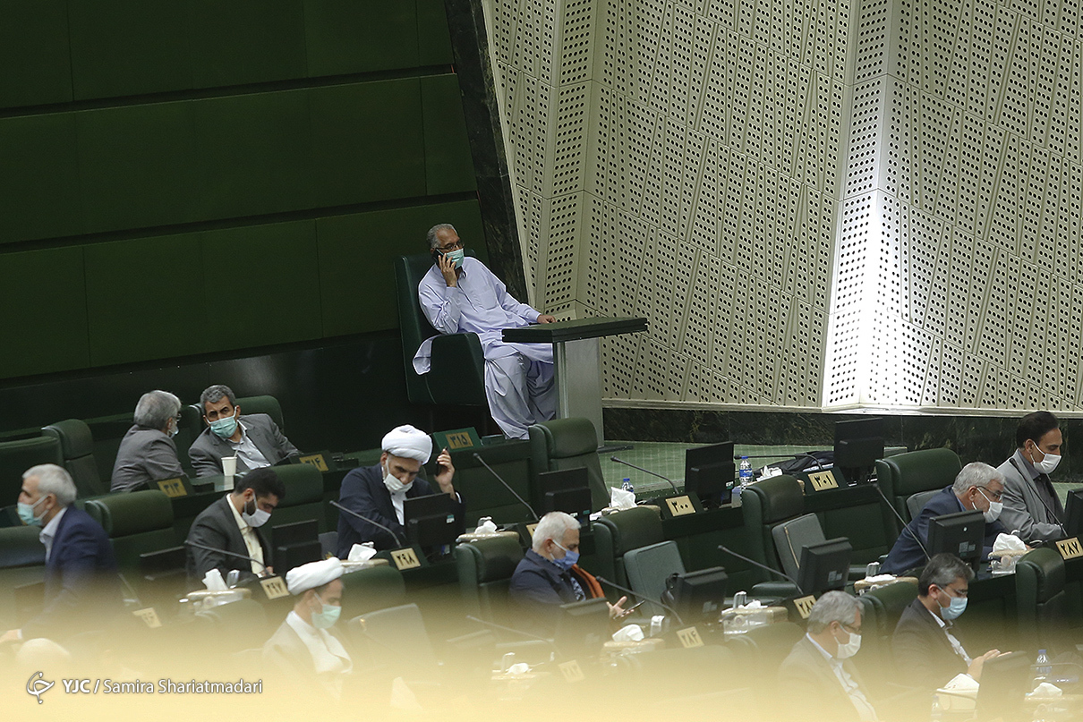داستان ادامه&zwnj;دار تصویب ۲۰ دقیقه&zwnj;ای برجام&nbsp;/ ۸ سؤال ظریف از ظریف!