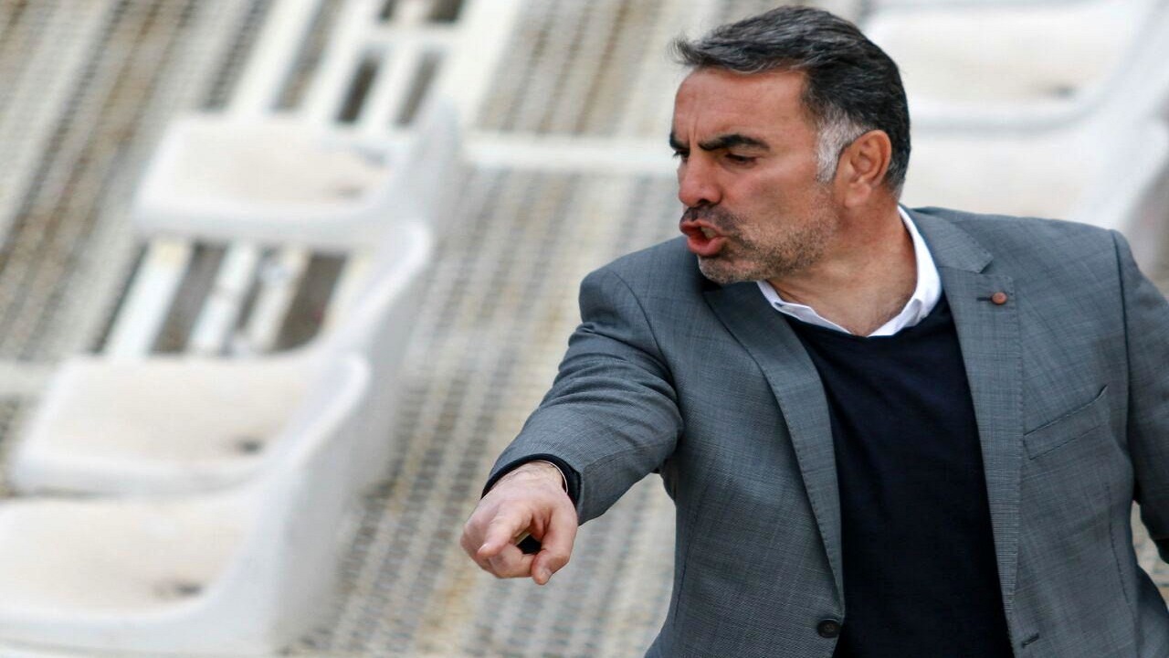 فکری: عده‌ای از احساسات پاک هواداران سوء استفاده می‌کنند