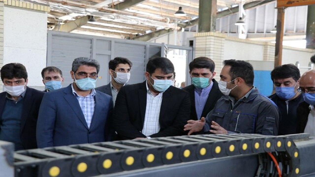 تولید ماسک‌های کادر درمان در پارک علم و فناوری کرمانشاه