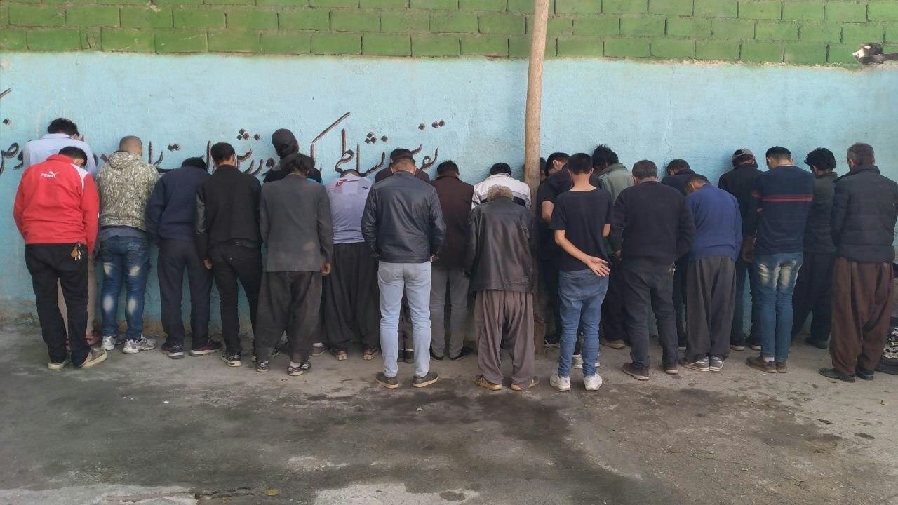 ۳۰ معتاد متجاهر از سطح شهر بوکان جمع آوری شدند