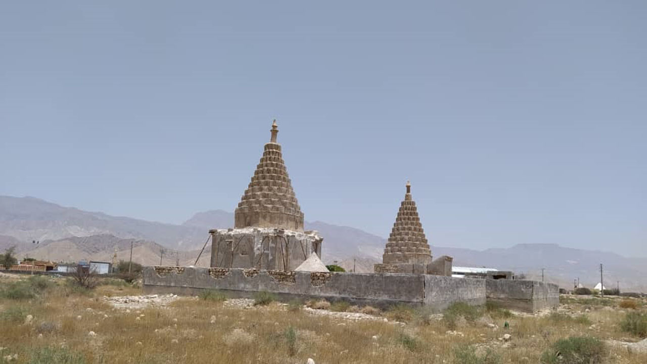 آغاز مرمت مقبره دوگنبدان شهرستان بستک