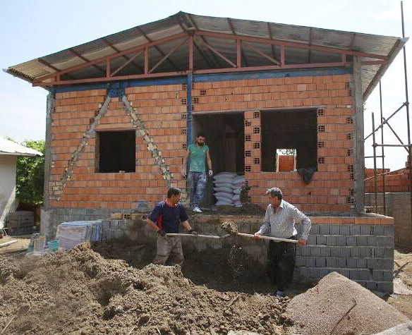 آغاز ساخت ۱۵ واحد مسکونی در روستای کرکسر هوراند