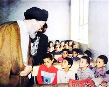 سفر تاریخی آقامعلم به مدرسه &laquo;اروست&raquo; / آن مرد در پاییز آمد