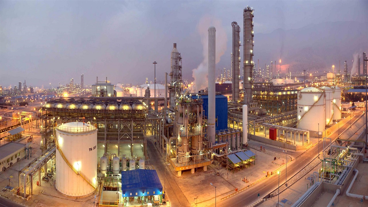 تقدیر از انجام مسئولیت‌های اجتماعی پتروشیمی بندر امام خمینی (ره)