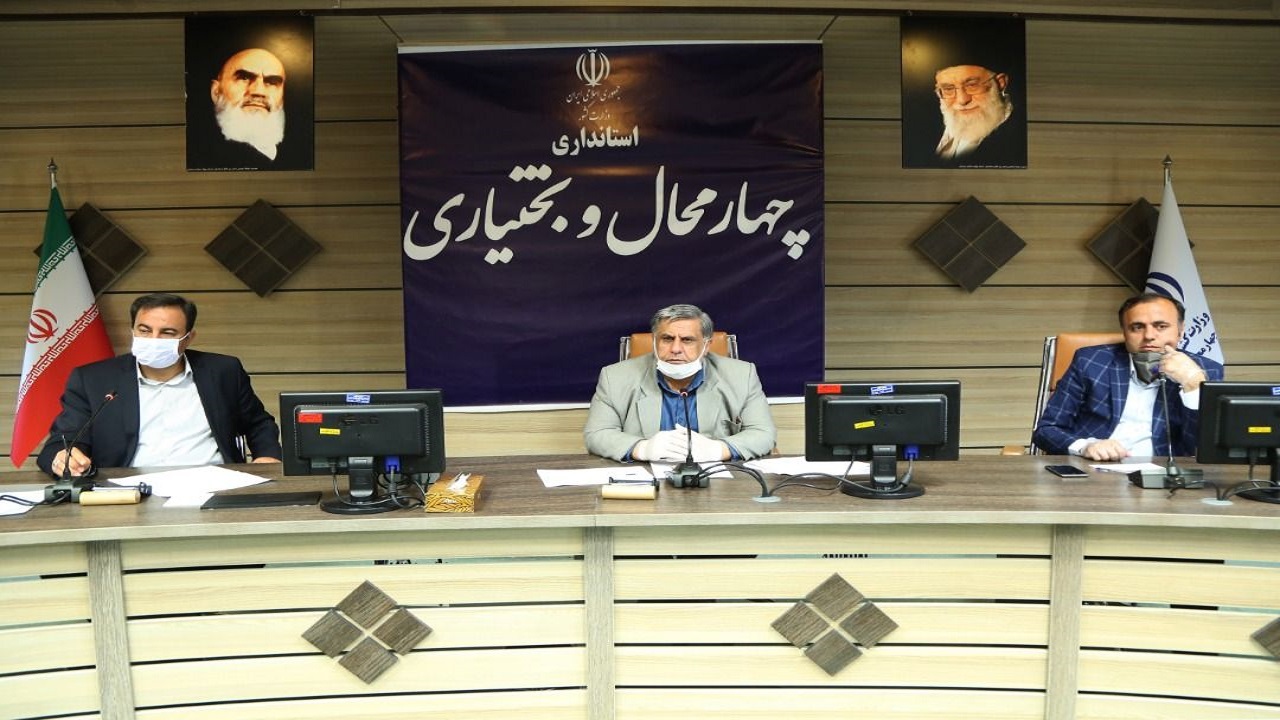 نشستی برای رفع مشکلات تولیدکنندگان و صاحبان صنایع چهارمحال و بختیاری