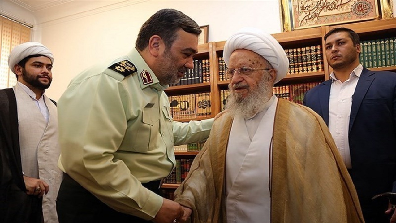 در مقابل سم‌پاشی‌های فضای مجازی هوشمندانه برخورد کنید